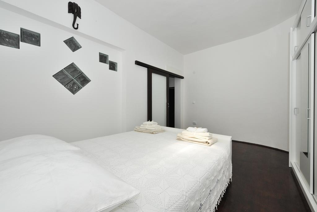 Apartment Borgo ซาดาร์ ภายนอก รูปภาพ